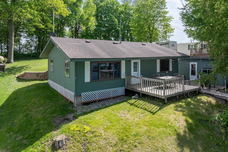22774 Stavenau Ln, Elysian, MN 56028