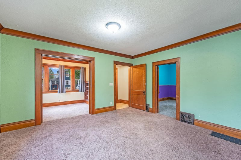 119 S Orient St, Fairmont, MN 56031