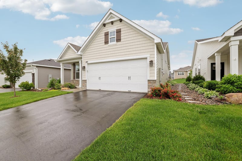 183 Liberty Heights Dr, Chaska, MN 55318