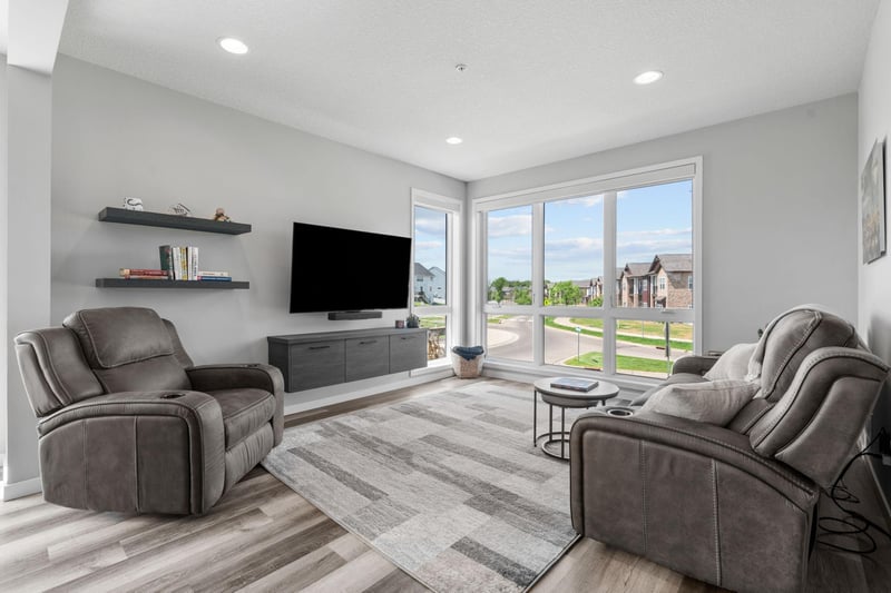 16162 Eagleview Dr, Lakeville, MN 55044