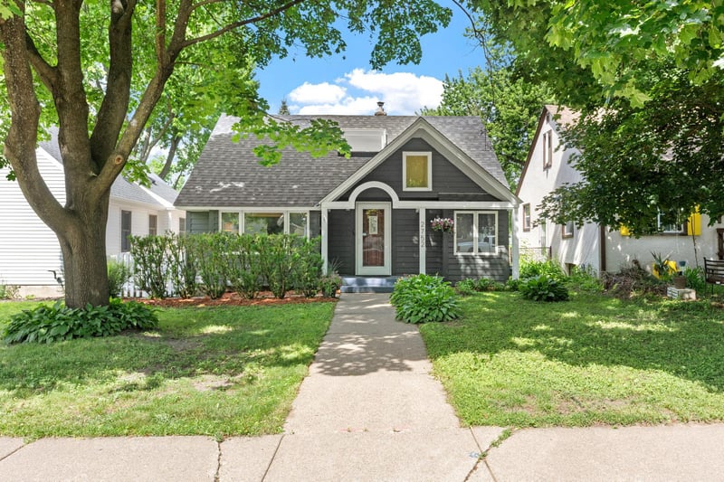 2752 Brunswick Ave S, Saint Louis Park, MN 55416