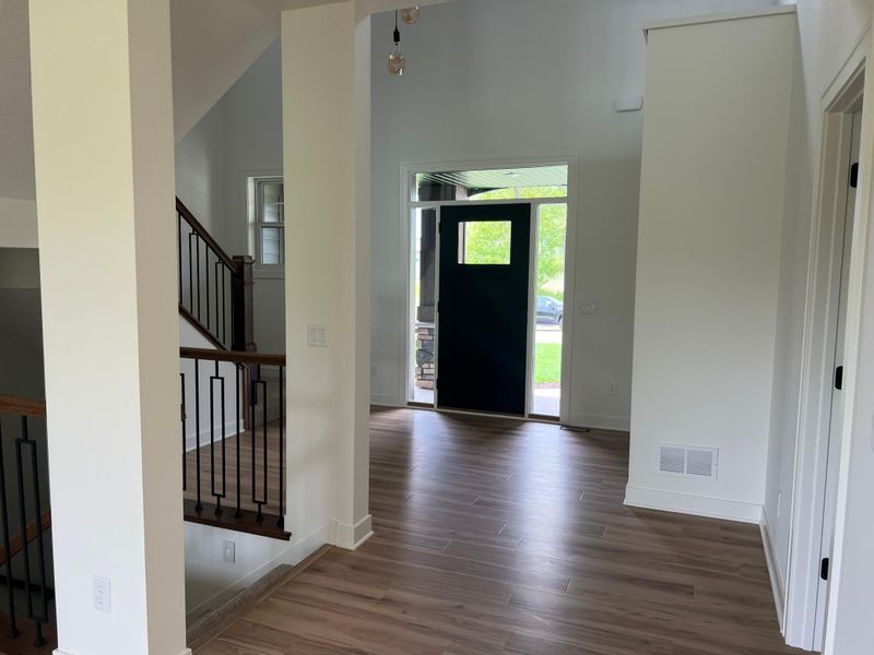 929 200th Ave NW, Cedar, MN 55011