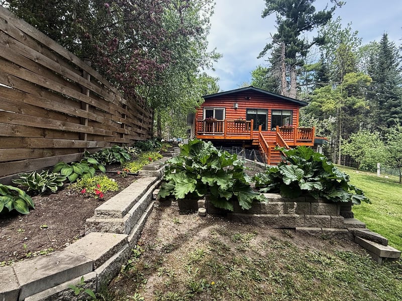 104 6th St SE, Bemidji, MN 56601