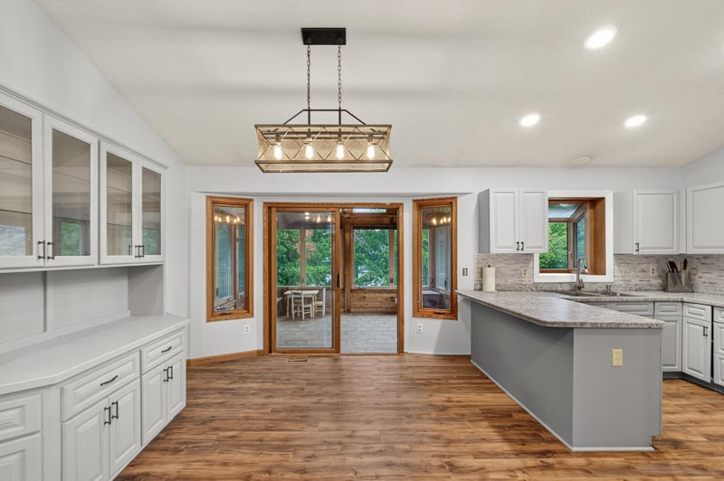 135 Obrien Pw, Belle Plaine, MN 56011