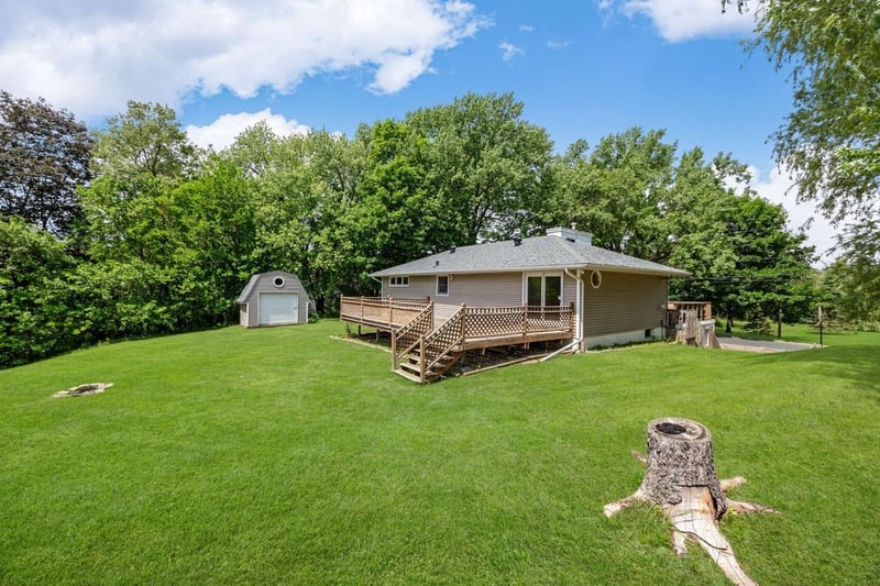 620 Callahan Pl, Mendota Heights, MN 55118