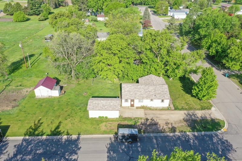 409 4th Ave SW, Long Prairie, MN 56347