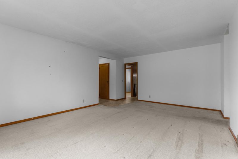 50 County 16 Rd SE, Rochester, MN 55904