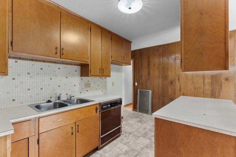 50 County 16 Rd SE, Rochester, MN 55904