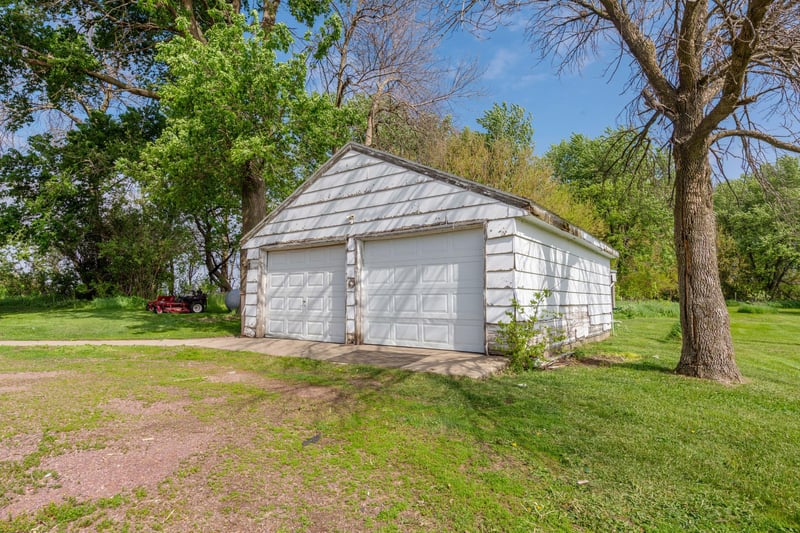38336 Us Highway 71, Windom, MN 56101