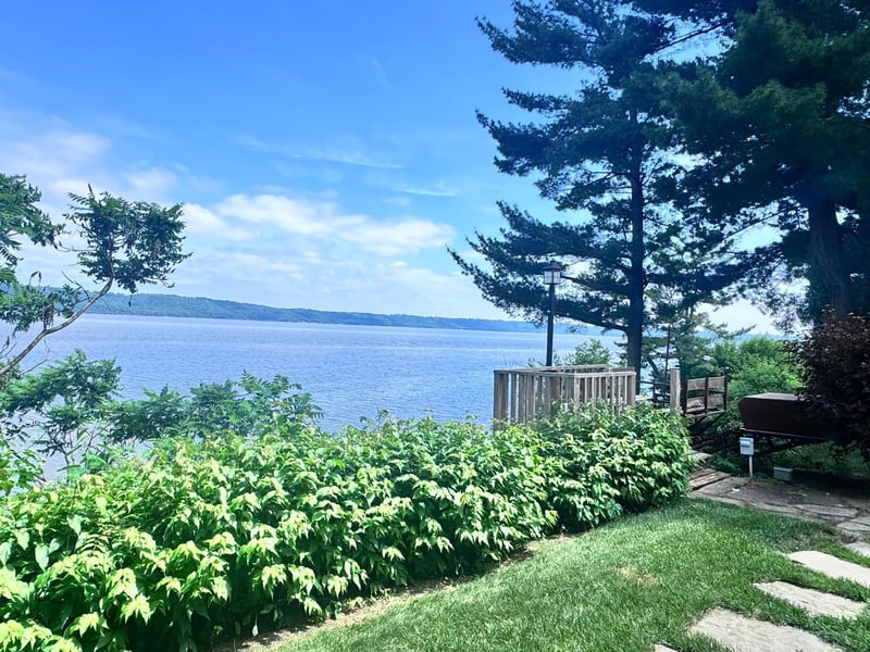 31397 Lakeview Ave, Red Wing, MN 55066