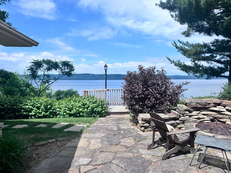 31397 Lakeview Ave, Red Wing, MN 55066
