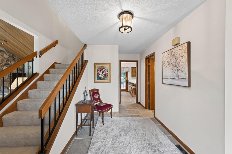 6115 Mount Normandale Dr, Bloomington, MN 55438