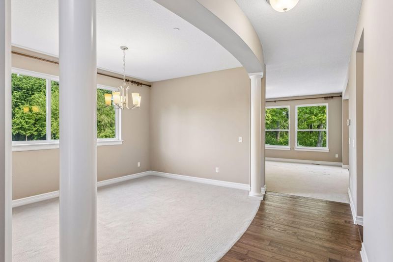 6 Cunningham Rd, North Oaks, MN 55127