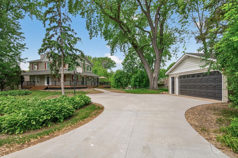 5241 Beaver St, White Bear Twp, MN 55110