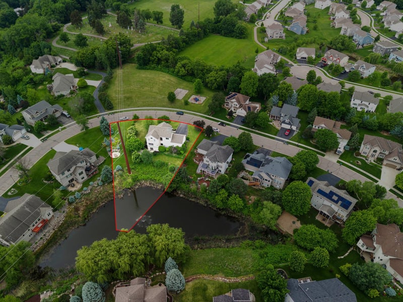 618 Tupelo Way, Chaska, MN 55318