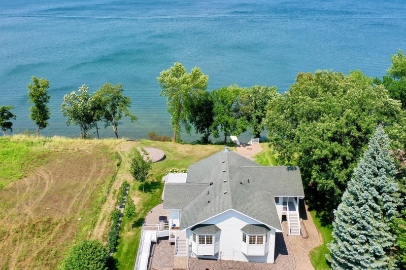 11646 Indian Beach Rd, Spicer, MN 56288