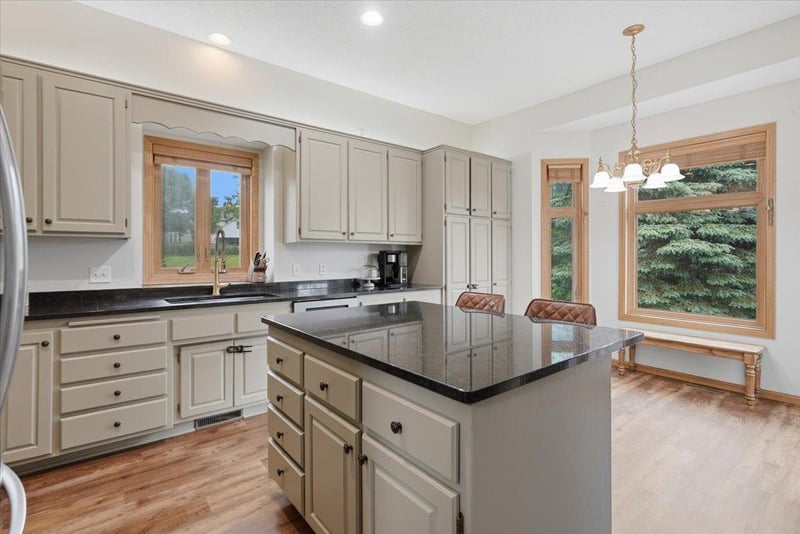 217 Meadow Sweet Pl, Watertown, MN 55388