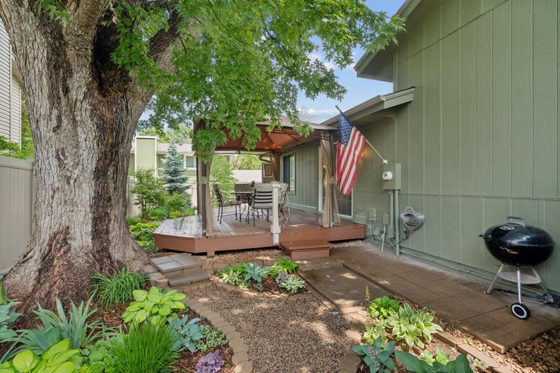 503 Laredo Ln, Chanhassen, MN 55317