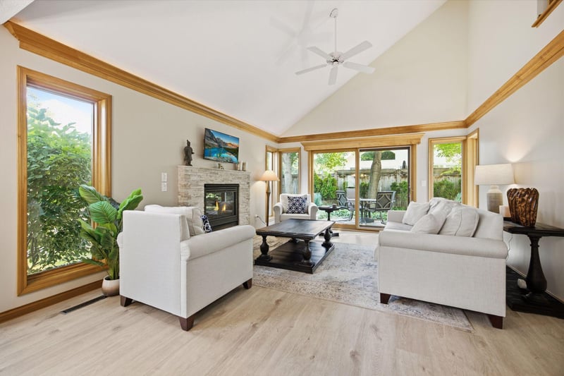 3318 Breconwood Cir, Minnetonka, MN 55391