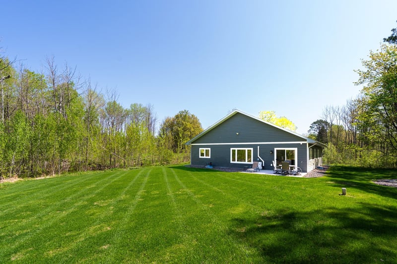 4217 Lavaque Rd, Hermantown, MN 55811
