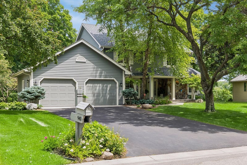 940 Brockton Ln N, Plymouth, MN 55447