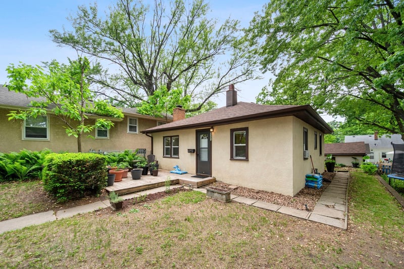 3331 Beard Ave N, Robbinsdale, MN 55422