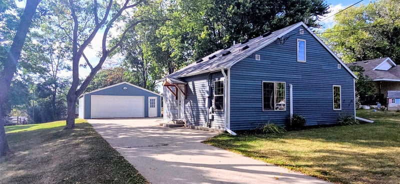 902 Quincy St, Alexandria, MN 56308