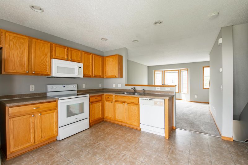 4960 Emmit Dr N #3, Hugo, MN 55038