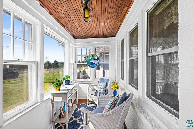 4407 W 6th St, Duluth, MN 55807