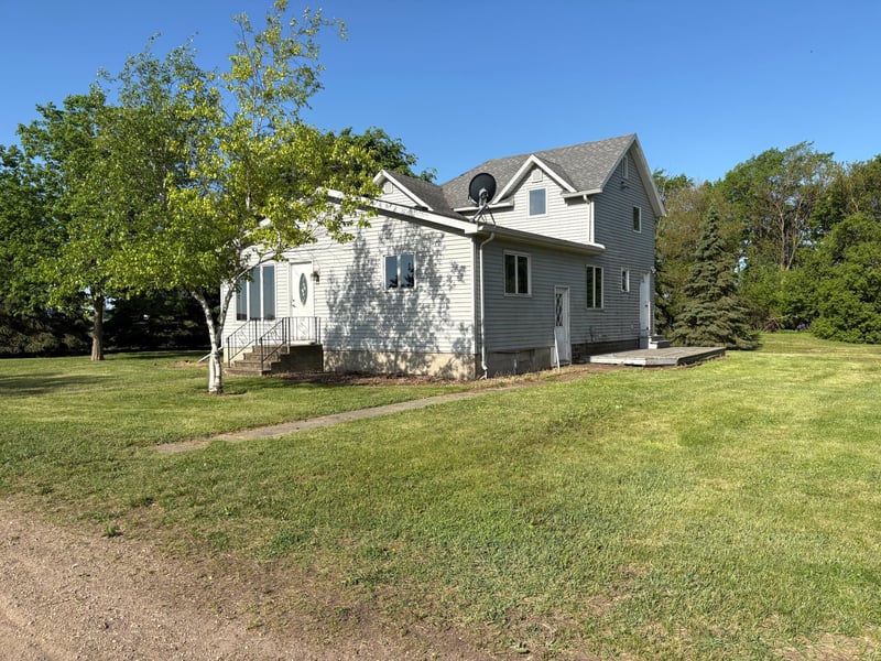 27600 County Road 18, Comfrey, MN 56019