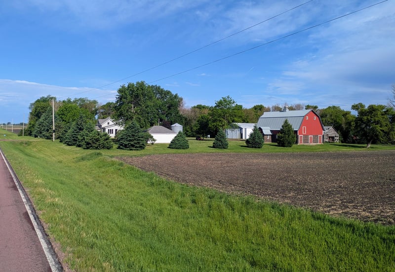 27600 County Road 18, Comfrey, MN 56019