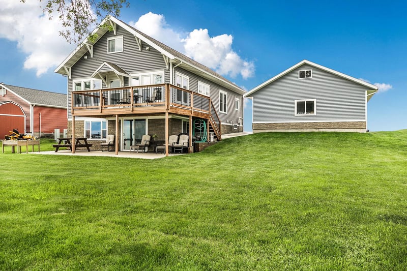 7998 147th Ave SE, Lake Lillian, MN 56253