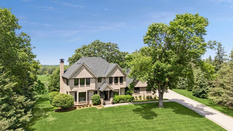 135 Luce Line Rg, Orono, MN 55359