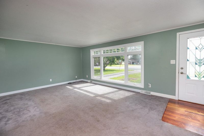 409 3rd St NE, Grand Meadow, MN 55936
