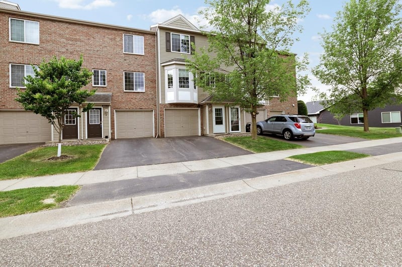 4821 Elm Dr N #3, Hugo, MN 55038