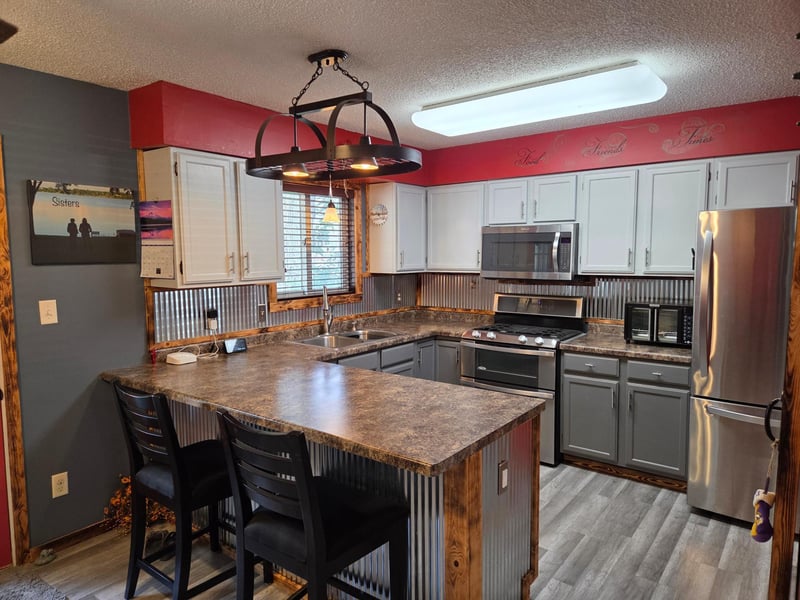 301 SE Fremont St, Brownsdale, MN 55918
