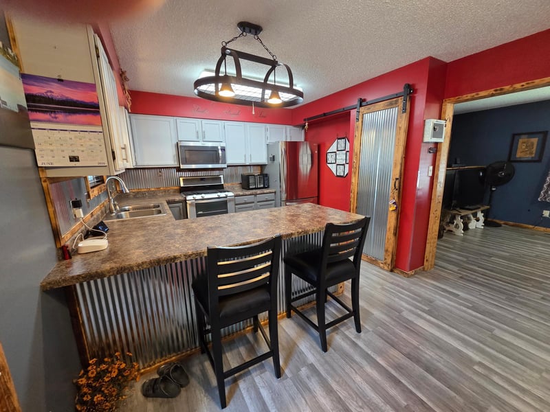 301 SE Fremont St, Brownsdale, MN 55918
