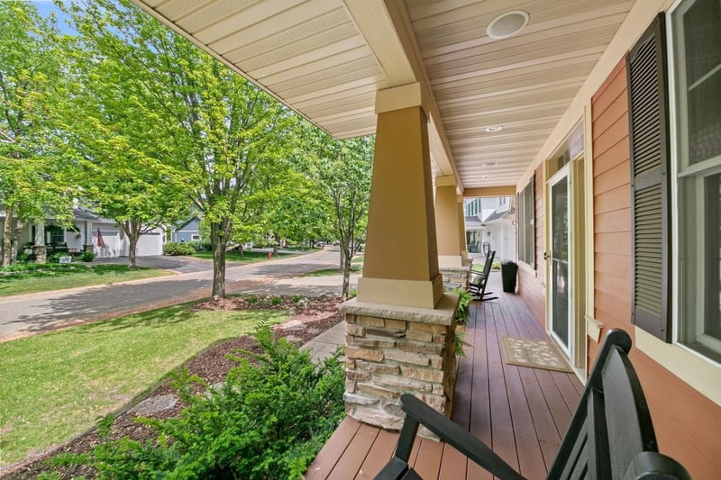 2297 Fieldstone Curve, Woodbury, MN 55129