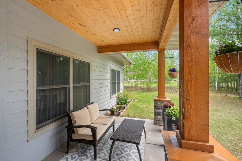 1105 W Taylor Ave, Cloquet, MN 55720