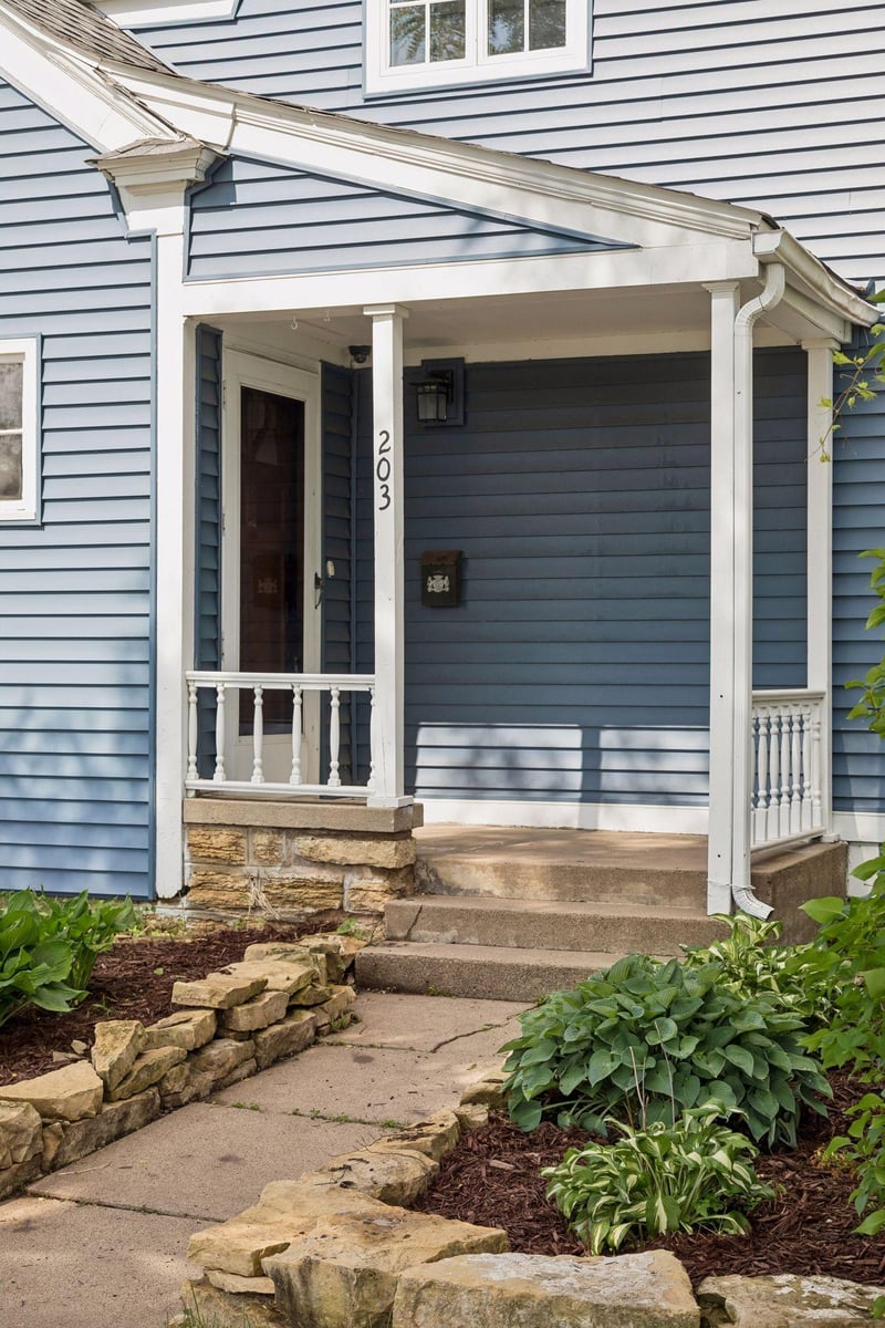 203 Lewis St, River Falls, WI 54022