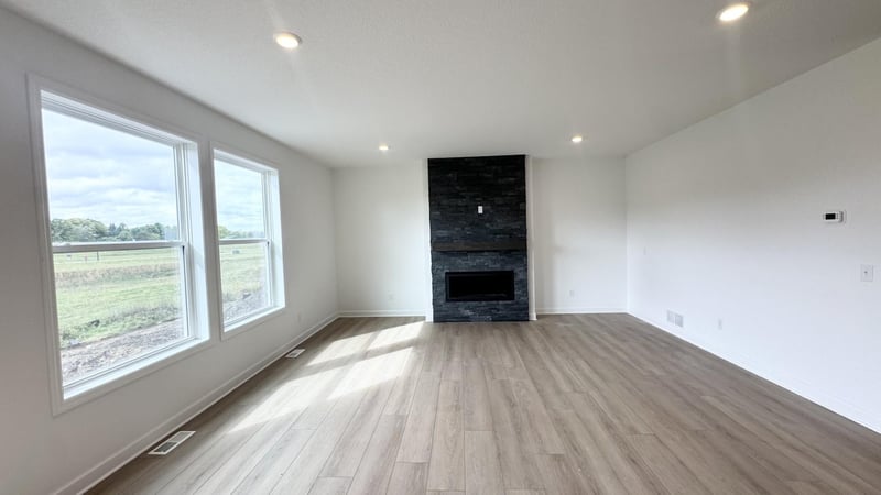661 Sierra Pw, Waconia, MN 55387