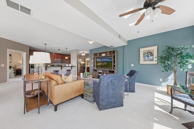2670 Kelley Pw #112, Long Lake, MN 55356