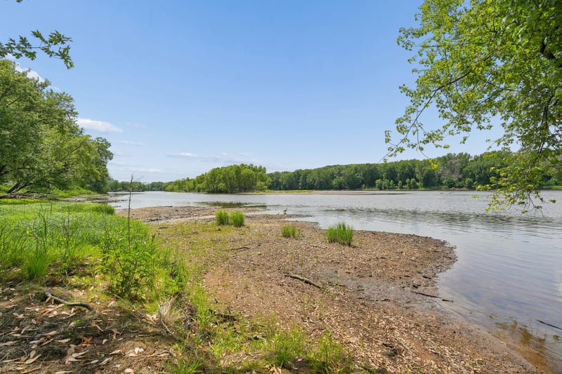 901 N Cascade St, Osceola, WI 54020