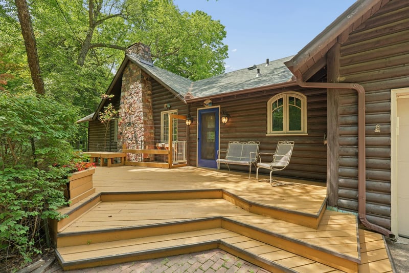 901 N Cascade St, Osceola, WI 54020