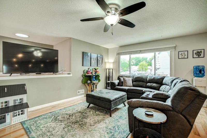 15614 Heywood Way, Apple Valley, MN 55124