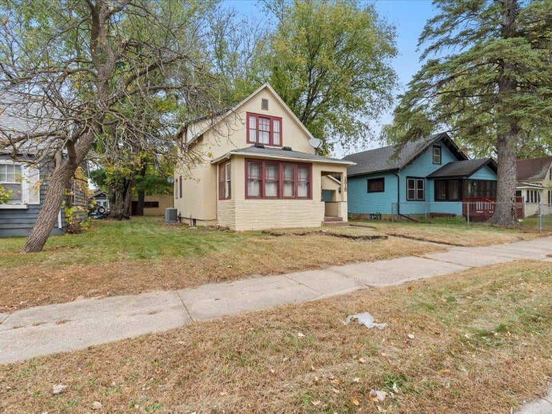 1315 Pine St, Brainerd, MN 56401