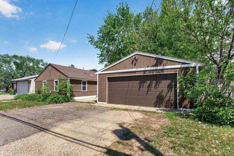 225 6th Ave SE, Osseo, MN 55369