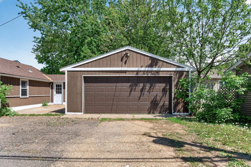 225 6th Ave SE, Osseo, MN 55369