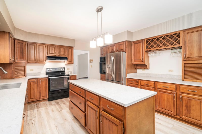 439 Hartley Pl, Duluth, MN 55803