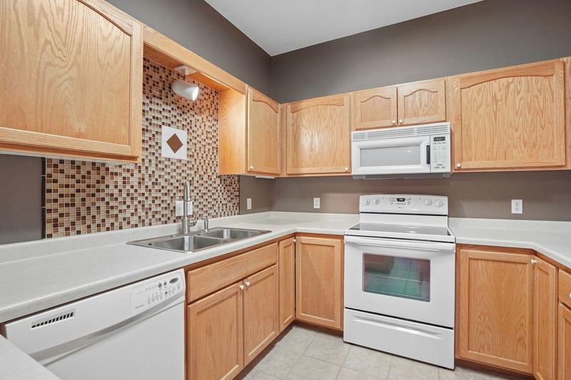 103 Star St E #6, Maple Lake, MN 55358